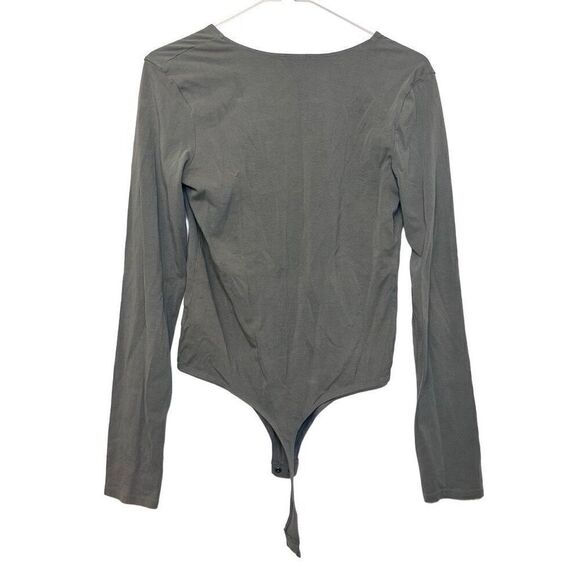 Express Plunge V-Neck Long Sleeve Velour Bodysuit Olive Green Medium - Picture 3 of 5